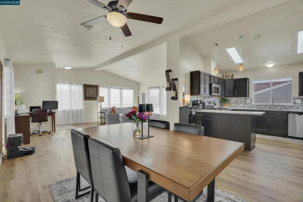 1840 Paris Ln Antioch, CA 94509