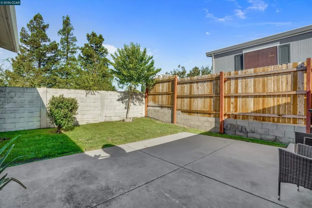 1840 Paris Ln Antioch, CA 94509