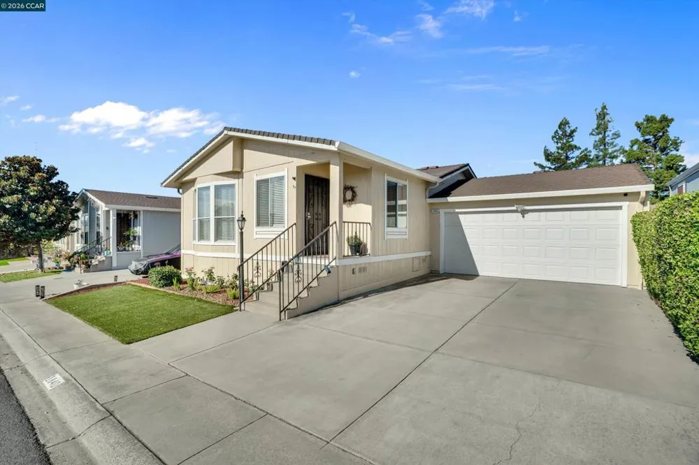 1840 Paris Ln Antioch, CA 94509