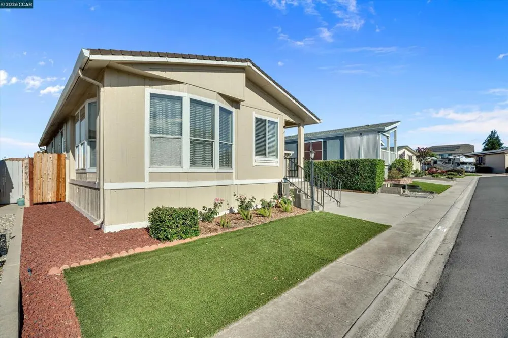 1840 Paris Ln Antioch, CA 94509