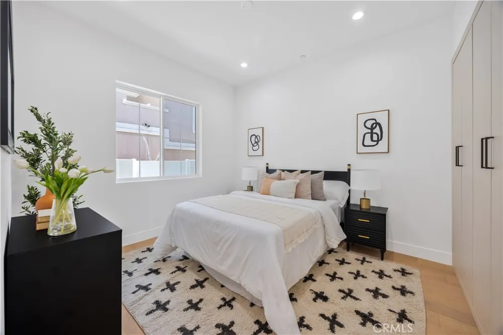 2420 Ives Lane Redondo Beach, CA 90278