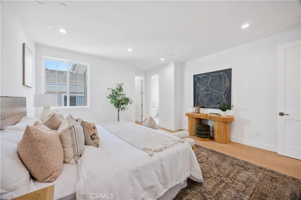 2420 Ives Lane Redondo Beach, CA 90278