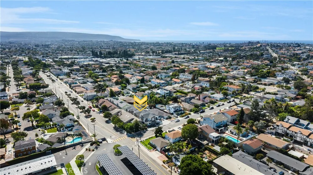2420 Ives Lane Redondo Beach, CA 90278