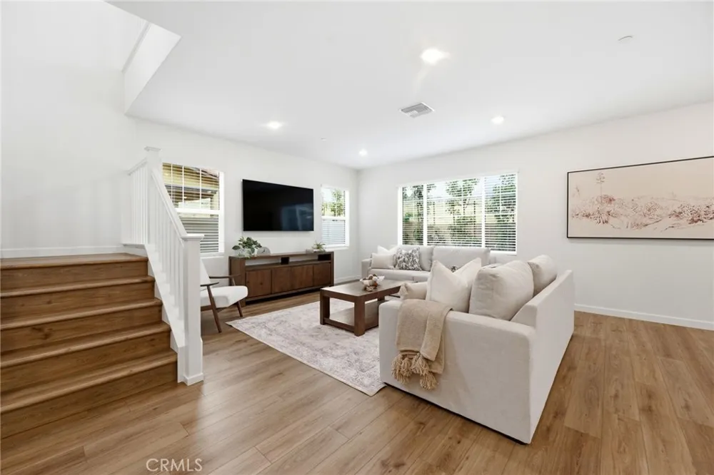 23712 Wilcox Drive Newhall, CA 91321