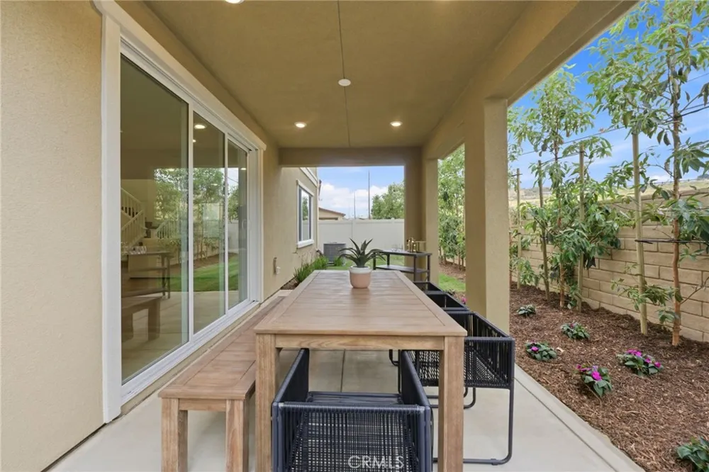 23712 Wilcox Drive Newhall, CA 91321