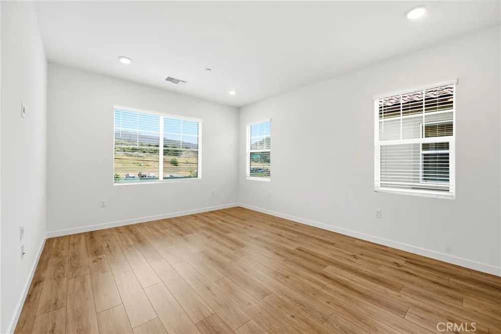 23712 Wilcox Drive Newhall, CA 91321