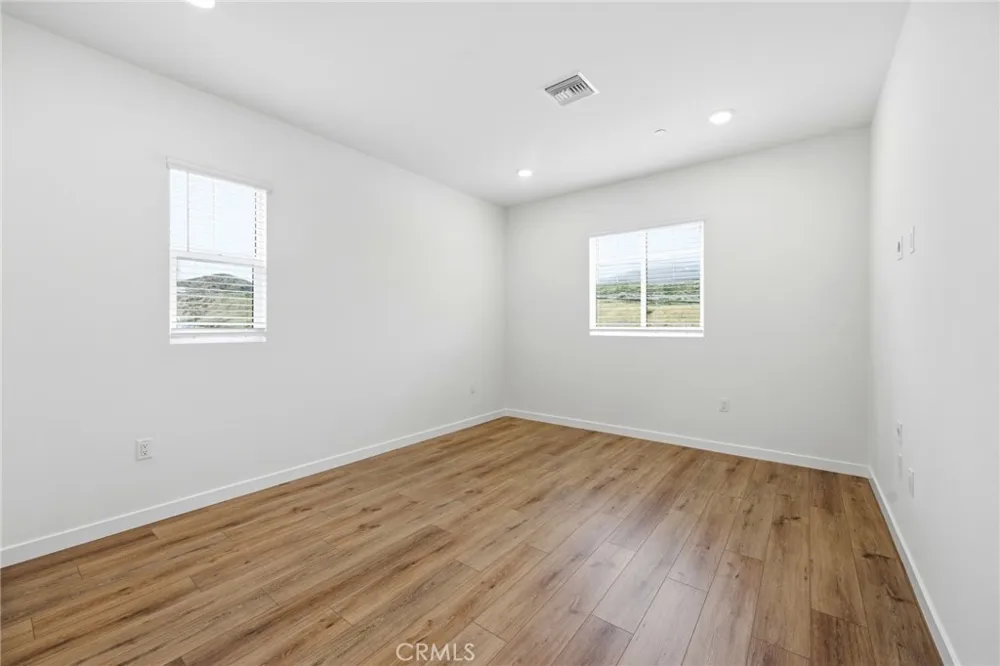 23712 Wilcox Drive Newhall, CA 91321