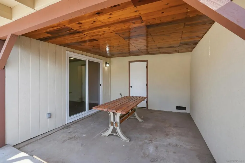 2386 San Bernardo Hemet, CA 92545