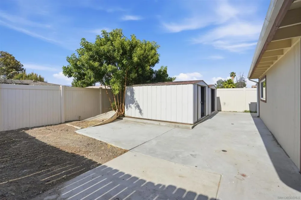 2386 San Bernardo Hemet, CA 92545