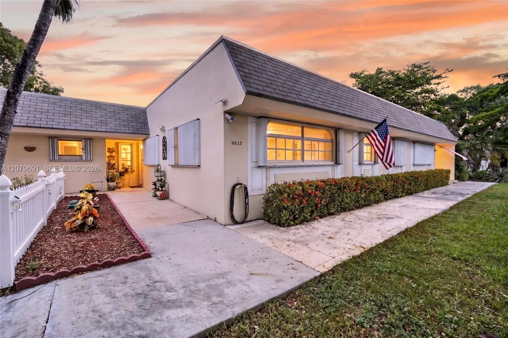 11235 SW 172nd St #I-1543 Miami, FL 33157