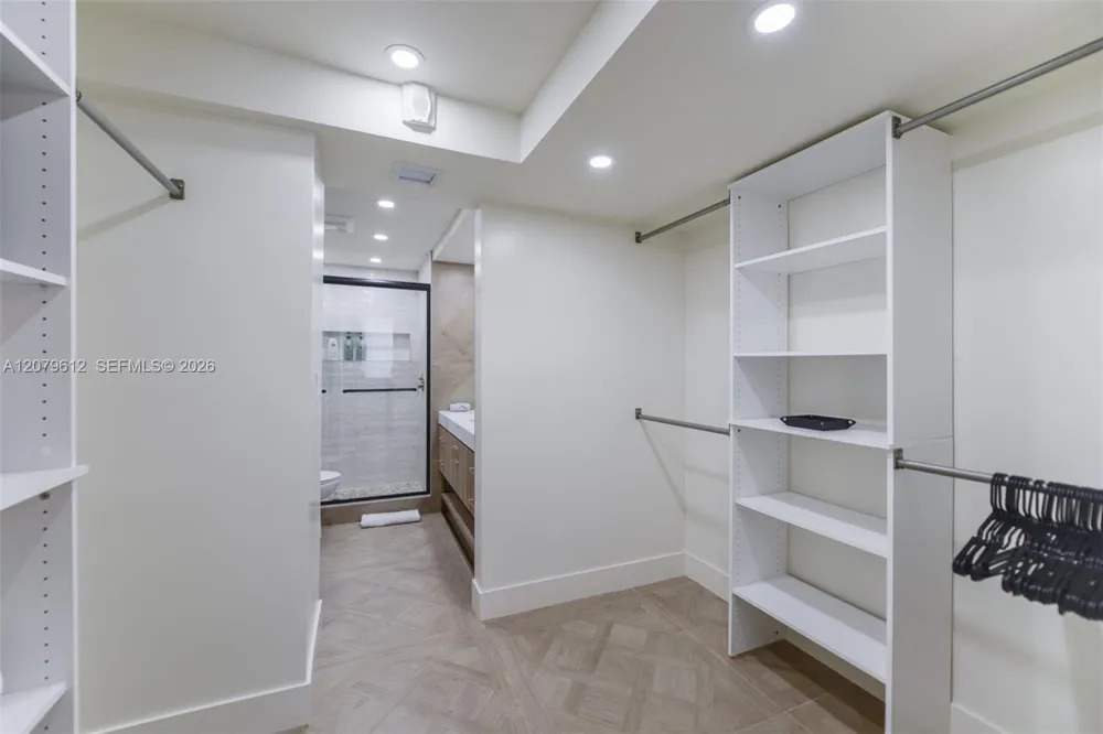 17800 Atlantic Blvd #PH14 Sunny Isles Beach, FL 33160