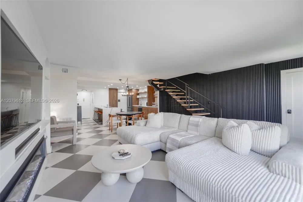 17800 Atlantic Blvd #PH14 Sunny Isles Beach, FL 33160