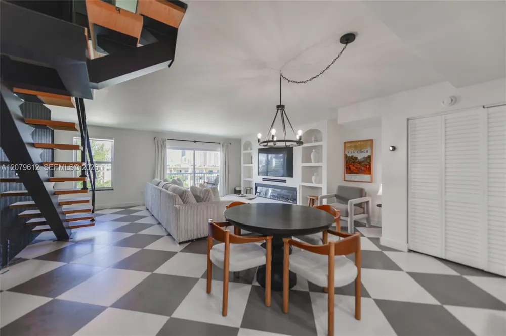 17800 Atlantic Blvd #PH14 Sunny Isles Beach, FL 33160