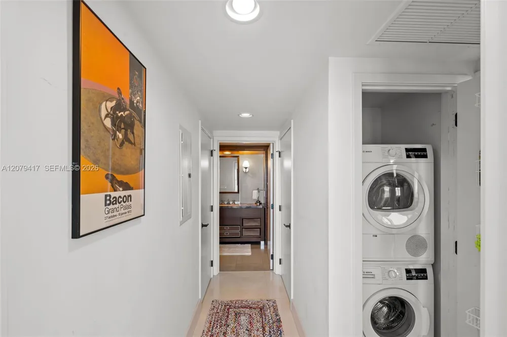 6801 Collins Ave #1401 Miami Beach, FL 33141