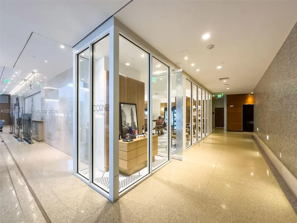 6801 Collins Ave #1401 Miami Beach, FL 33141