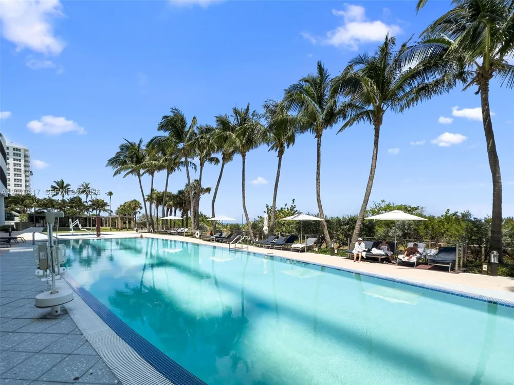 6801 Collins Ave #1401 Miami Beach, FL 33141