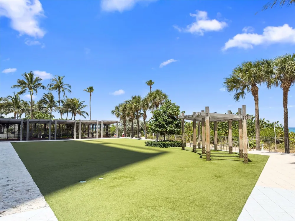 6801 Collins Ave #1401 Miami Beach, FL 33141