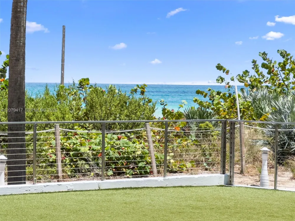6801 Collins Ave #1401 Miami Beach, FL 33141
