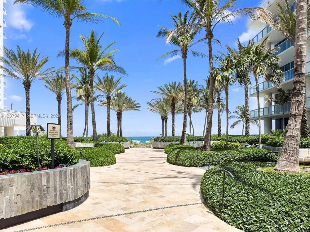 6801 Collins Ave #1401 Miami Beach, FL 33141