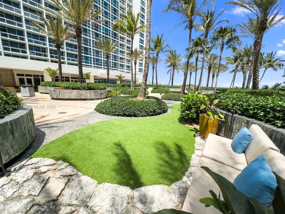 6801 Collins Ave #1401 Miami Beach, FL 33141