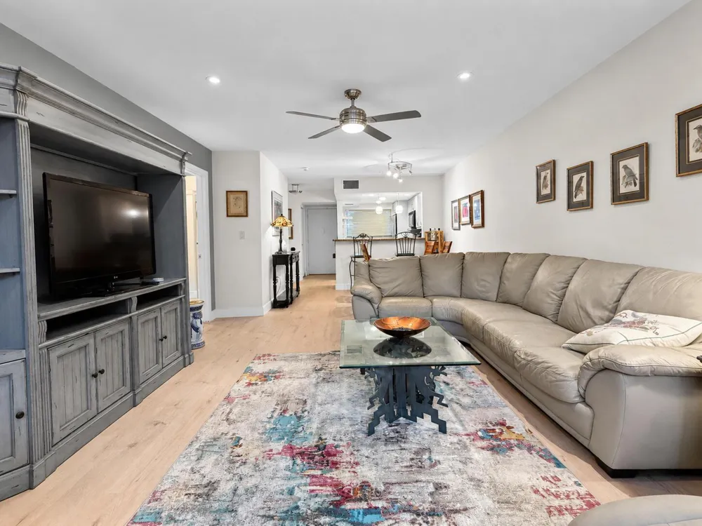 3605 S OCEAN BOULEVARD #123 South Palm Beach, FL 33480