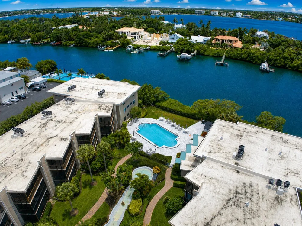 3605 S OCEAN BOULEVARD #123 South Palm Beach, FL 33480