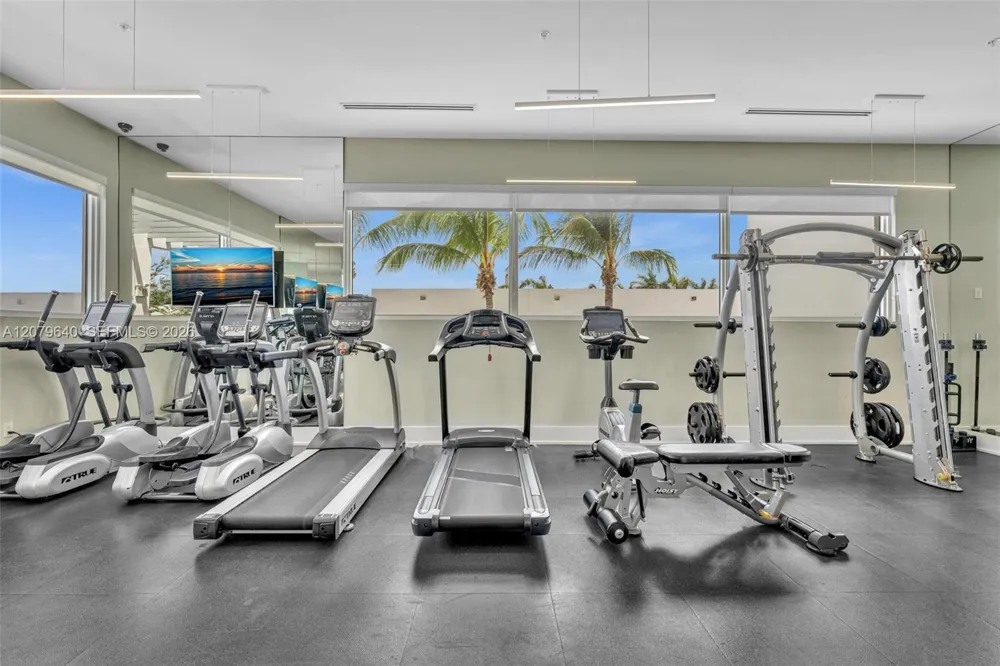 9870 NW 74th Ter Doral, FL 33178