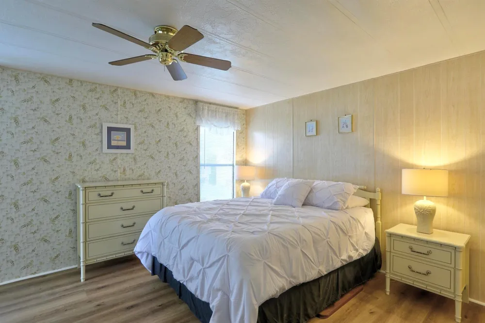 705 HYACINTH CIRCLE Barefoot Bay, FL 32976