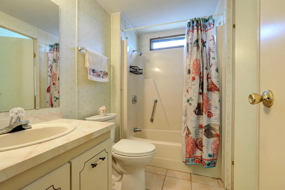 705 HYACINTH CIRCLE Barefoot Bay, FL 32976