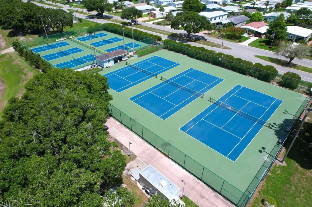 705 HYACINTH CIRCLE Barefoot Bay, FL 32976