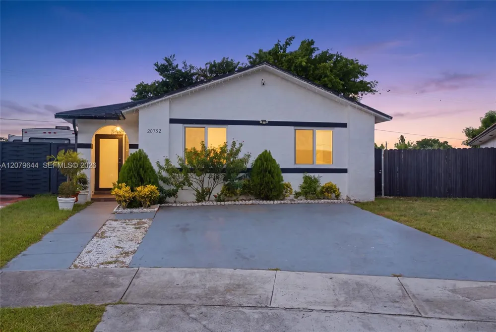 20752 SW 121st Ct Miami, FL 33177