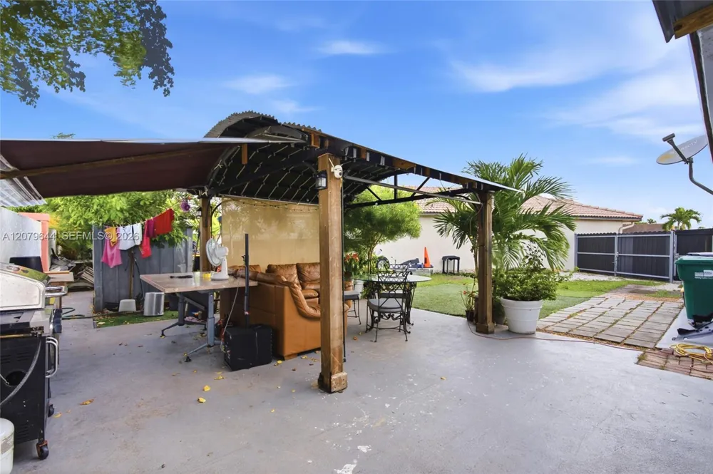 20752 SW 121st Ct Miami, FL 33177