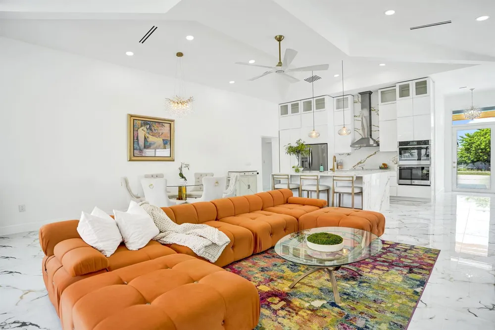 202 SE 4TH STREET Delray Beach, FL 33483