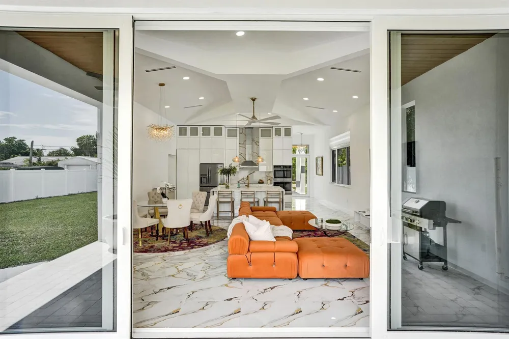202 SE 4TH STREET Delray Beach, FL 33483