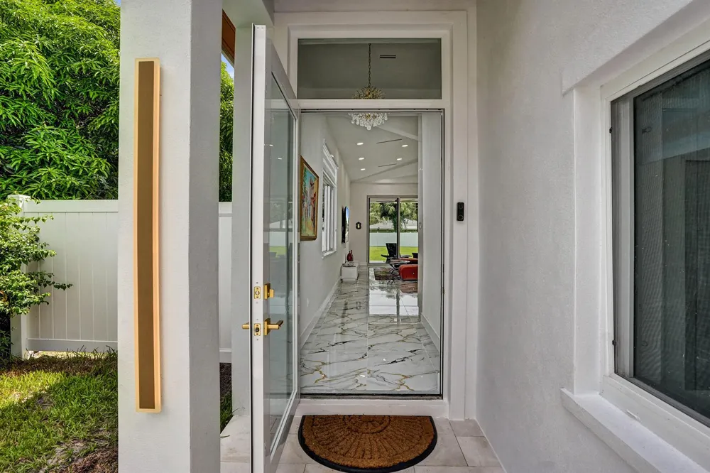 202 SE 4TH STREET Delray Beach, FL 33483