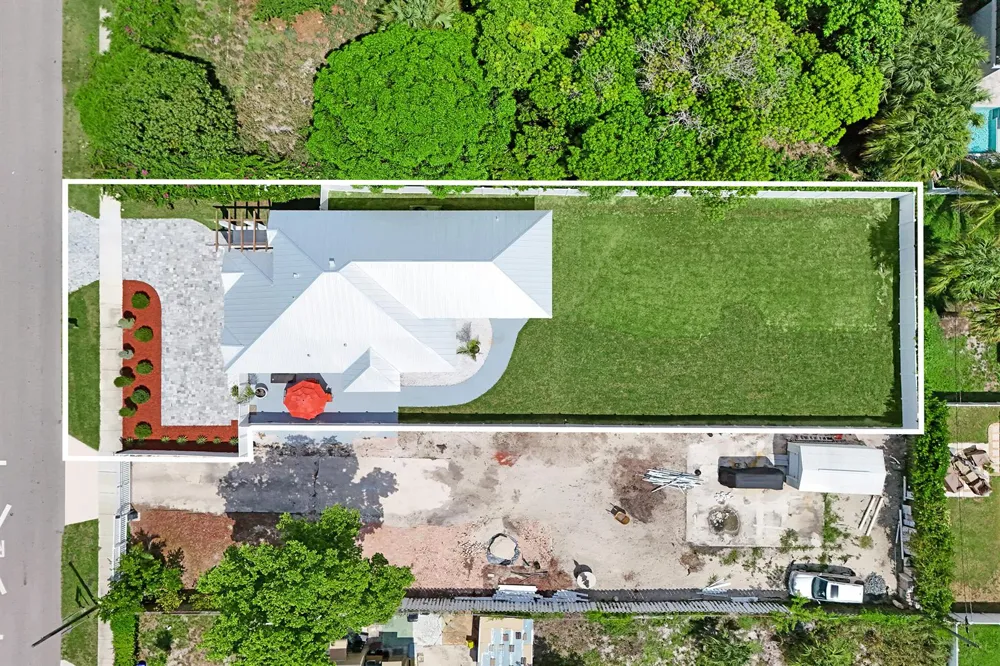 202 SE 4TH STREET Delray Beach, FL 33483
