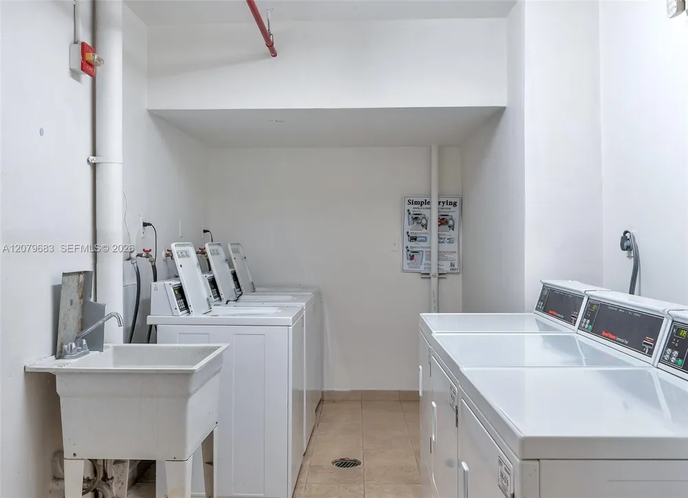 1000 West Ave #PH27 Miami Beach, FL 33139