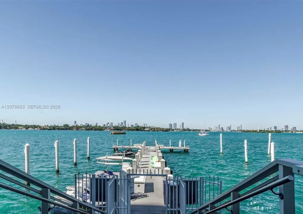 1000 West Ave #PH27 Miami Beach, FL 33139