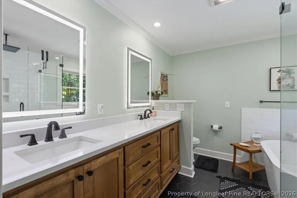 1235 E Hedgelawn Way Southern Pines, NC 28387