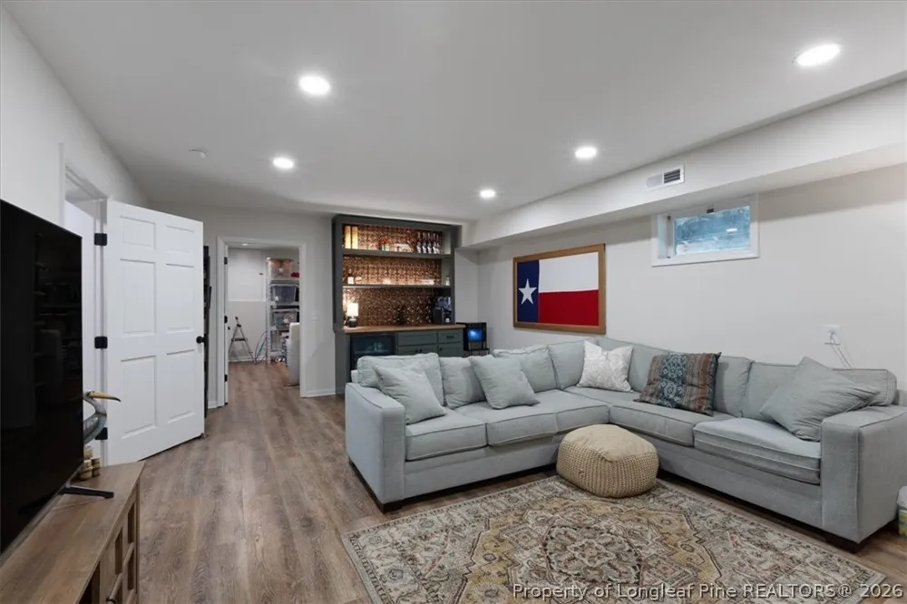 1235 E Hedgelawn Way Southern Pines, NC 28387