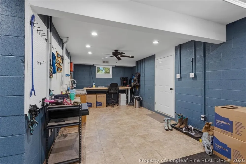 1235 E Hedgelawn Way Southern Pines, NC 28387