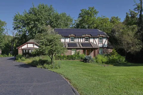 6895 Marblehead Drive