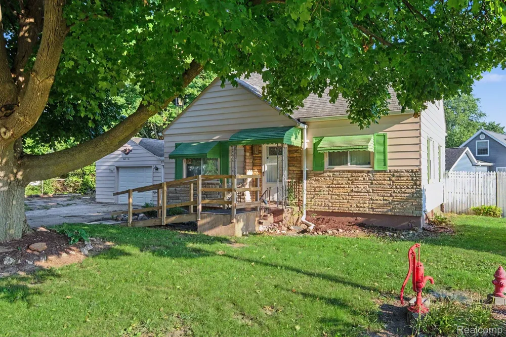 1210 Simca Street Flint Charter Township, MI 48507