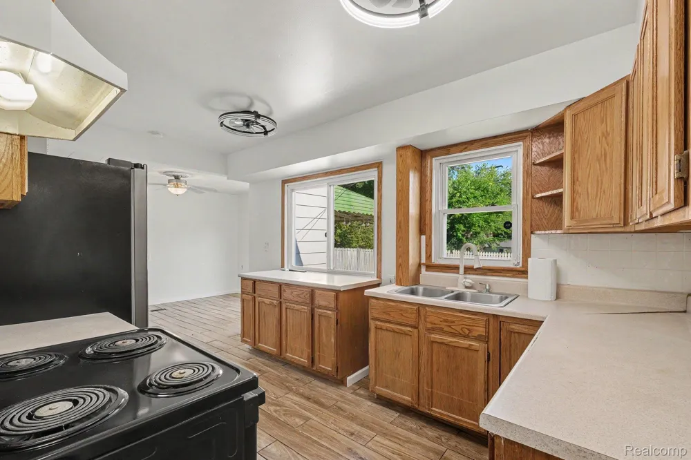 1210 Simca Street Flint Charter Township, MI 48507