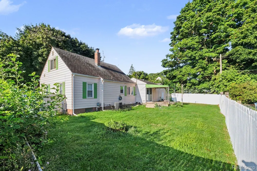1210 Simca Street Flint Charter Township, MI 48507