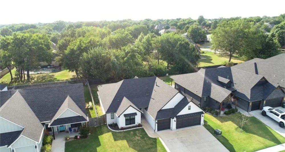 9224 141 EastAvenue Owasso, OK 74055