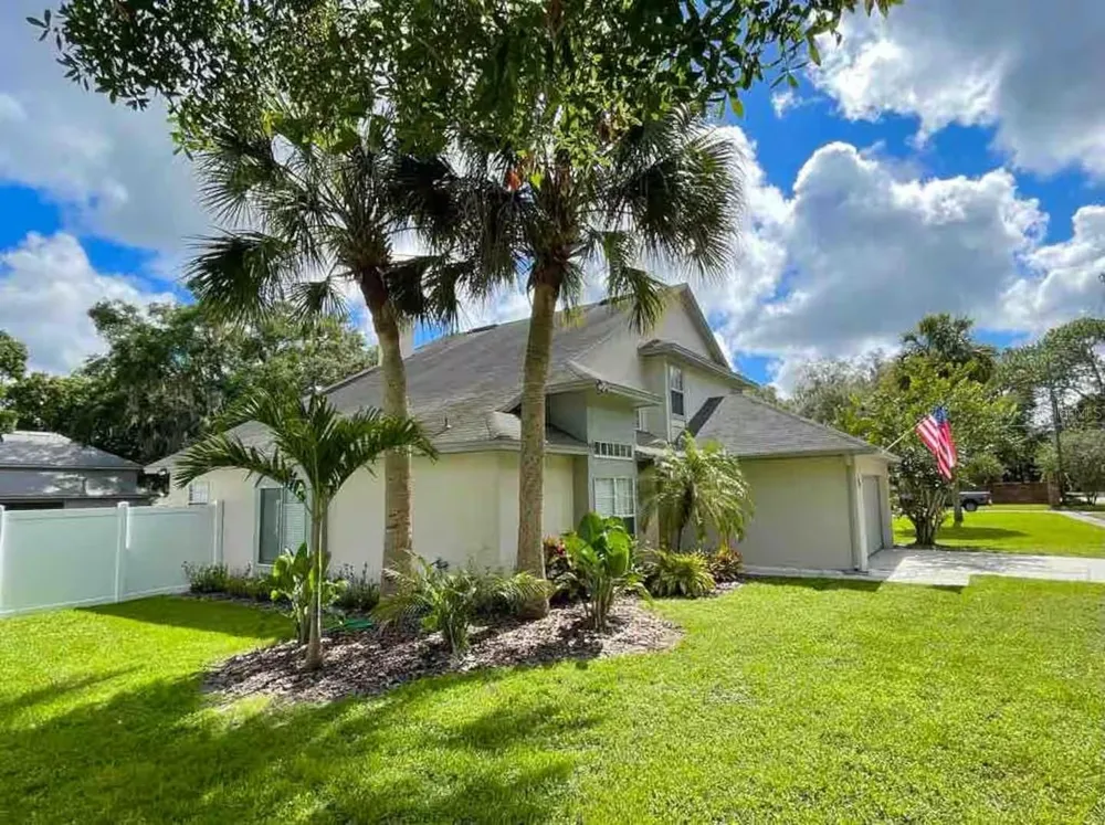 102 W FREDERICK AVENUE Lake Mary, FL 32746