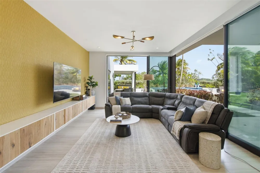17 THE ENCLAVE Dorado, PR 00646
