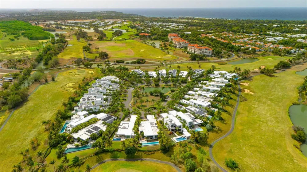 17 THE ENCLAVE Dorado, PR 00646
