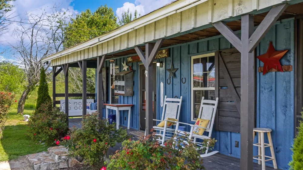 297 County Road 714 Valley Head, AL 35989